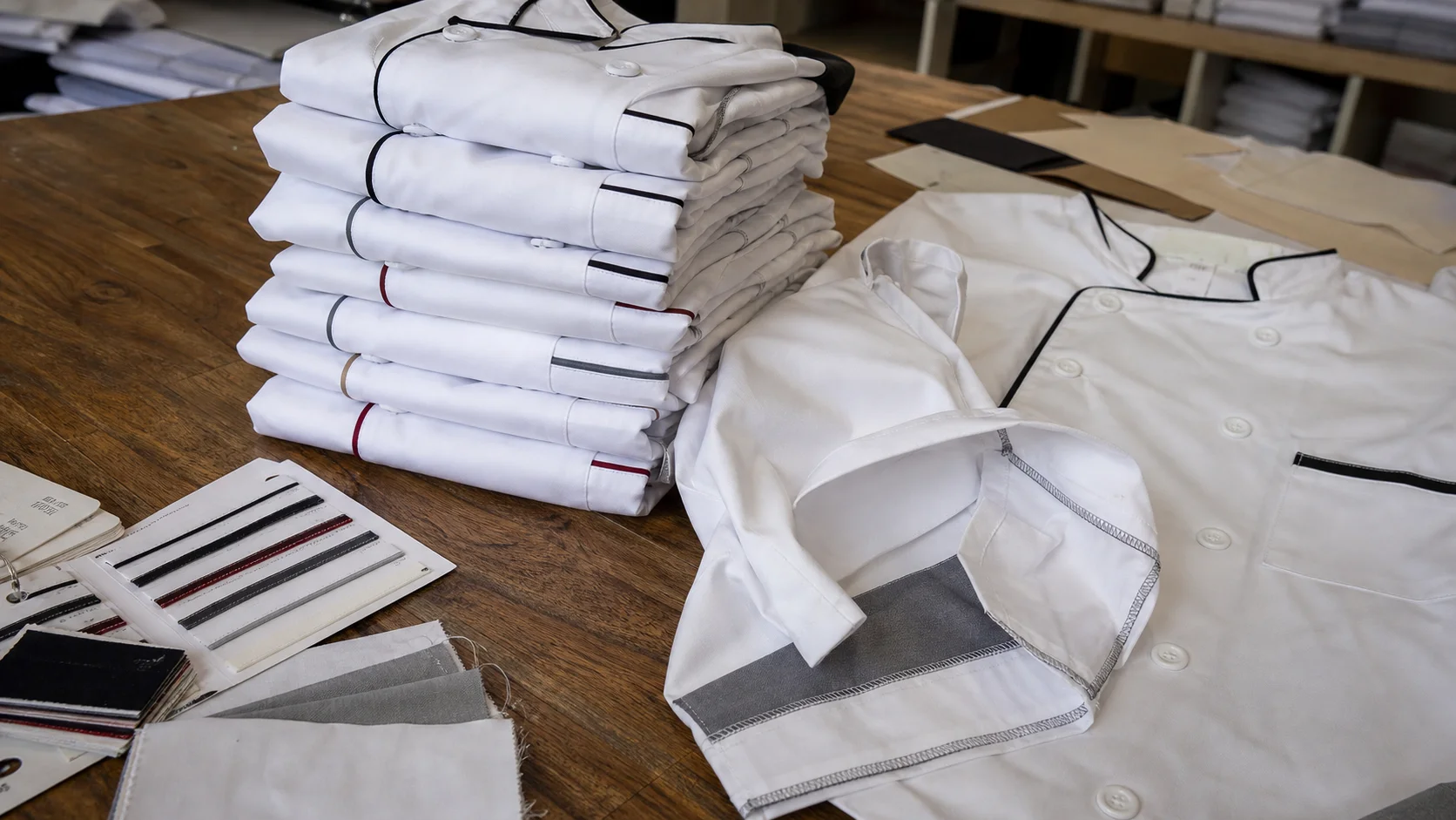 Bulk Chef Coats with Trim for Restaurant Groups