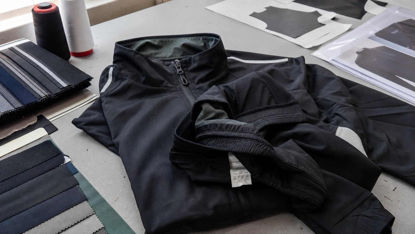 Buy OEM Football Tracksuits with Tech Pack Support