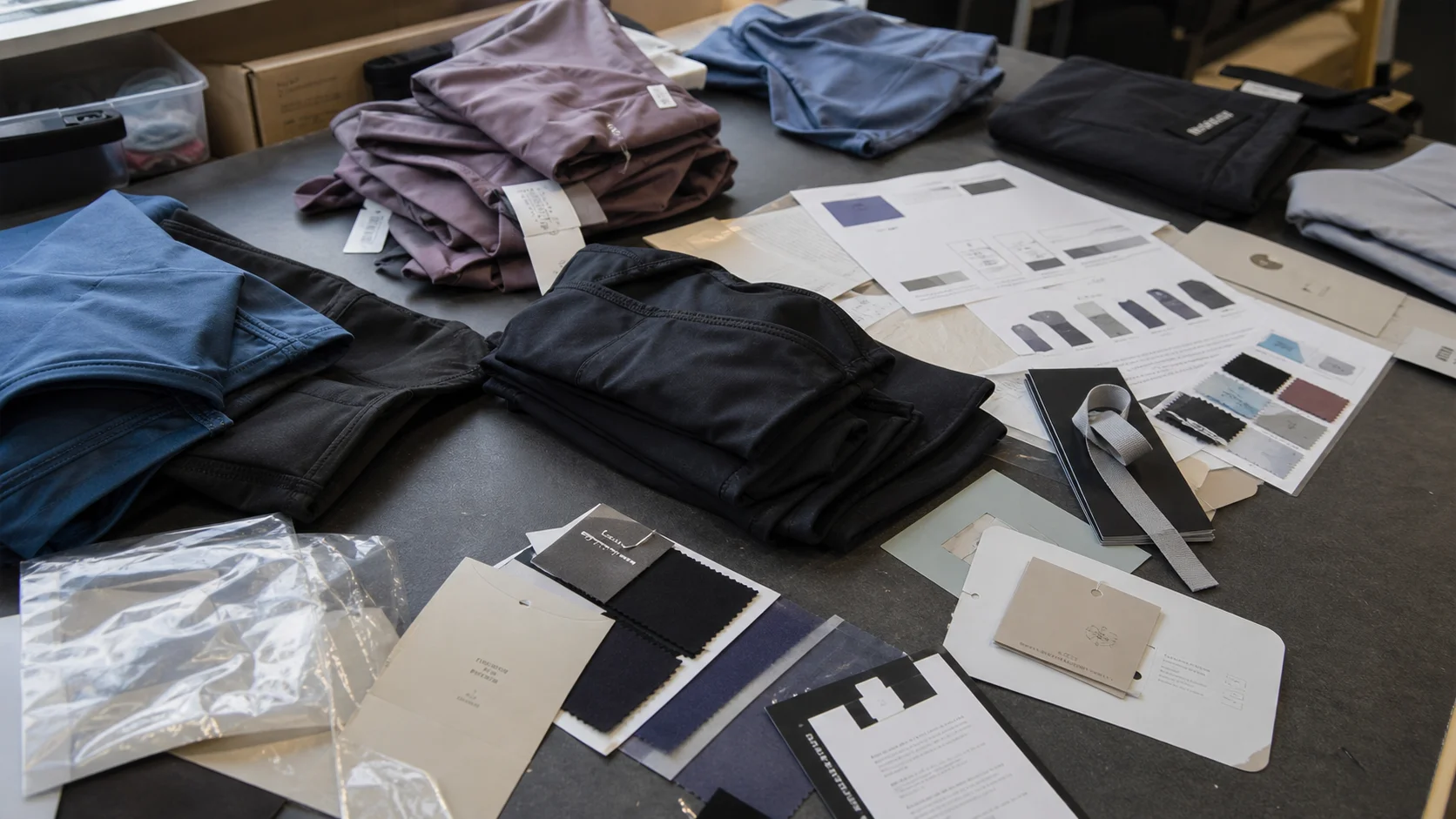 Custom Activewear Packaging Inserts for Fitness Brands