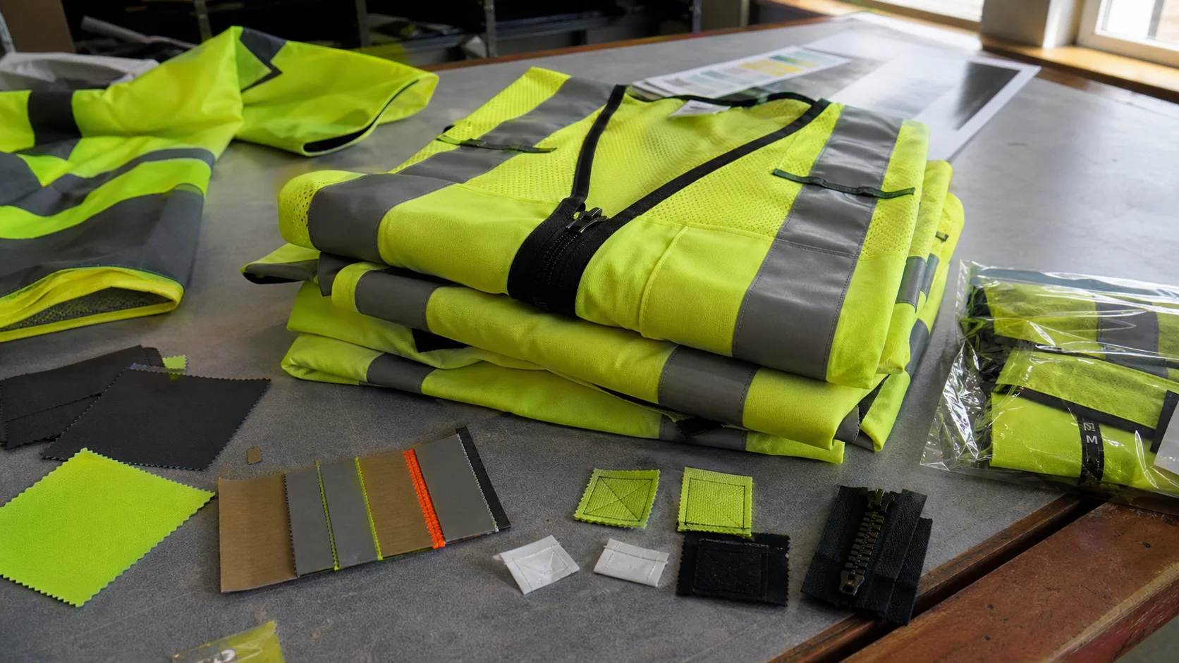 Custom Safety Vests with Compliance Labels for Distributors