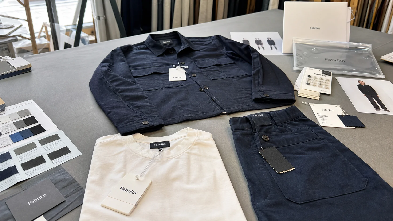 Clothing Packaging Supplier for Startups