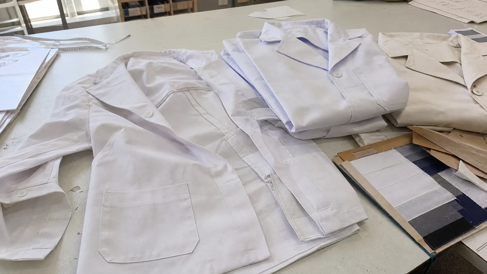 Lab Coat Fit Sample Checklist for Franchise Buyers