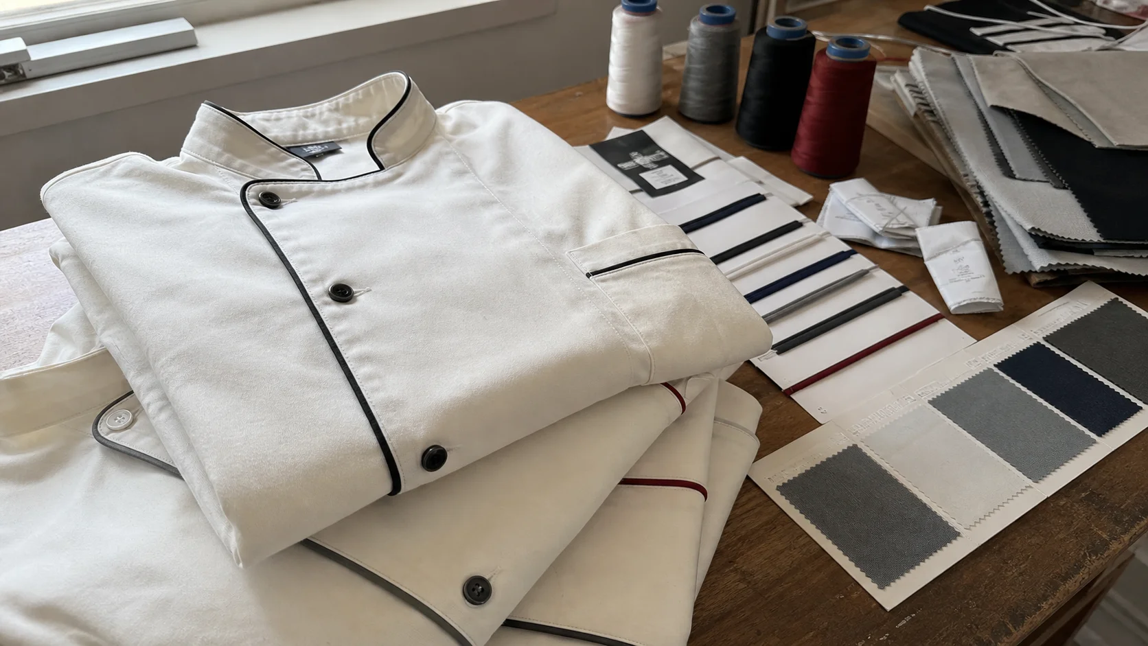 Private Label Chef Coats with Trim Sourcing for Hotels