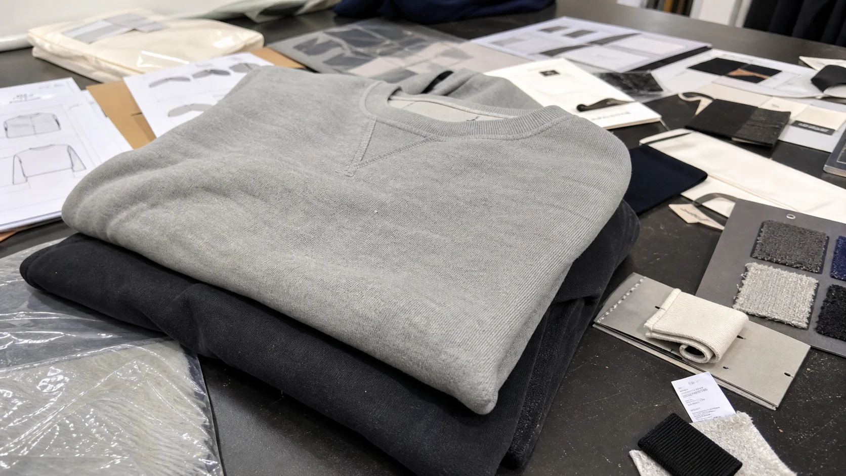 Private Label Crewneck Sweatshirt Tech Pack for Retailers