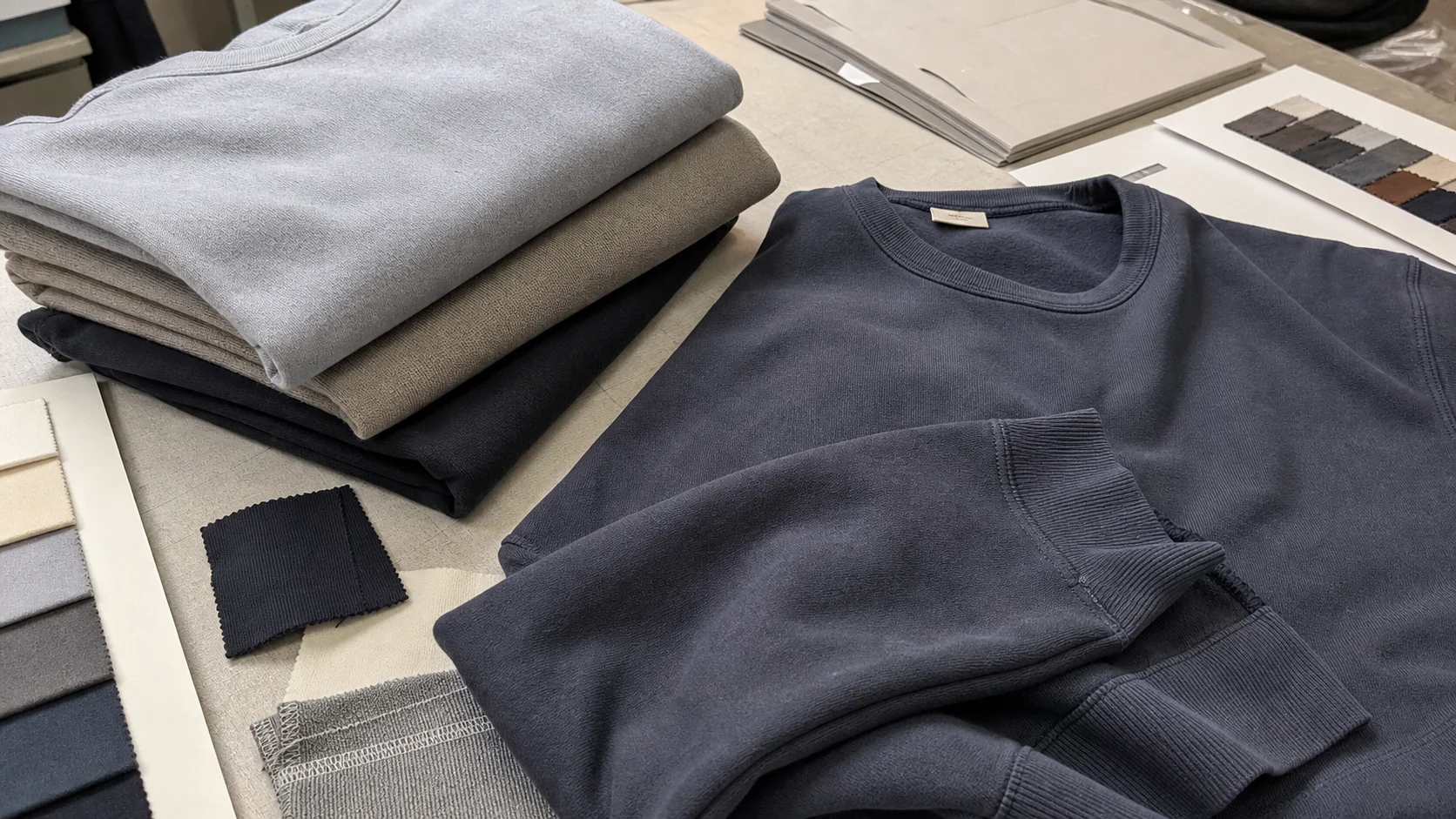 Private Label Sweatshirt MOQ for Merch Startups
