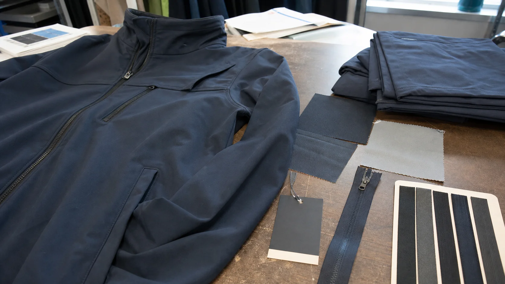 Bulk Softshell Jackets Screen Printing Supplier