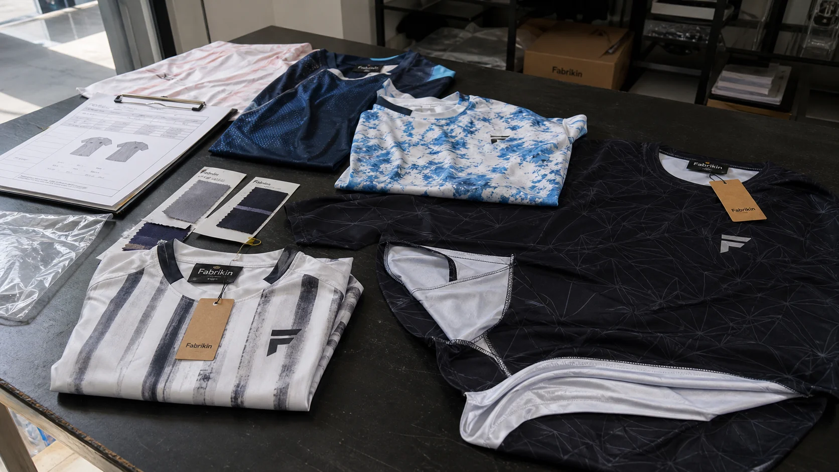 Packaging for Clothing Brand: Material and Brand Fit