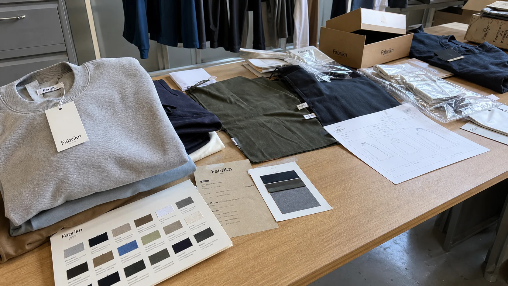 Multi-Store Retail T-Shirt: Replenishment and Labels